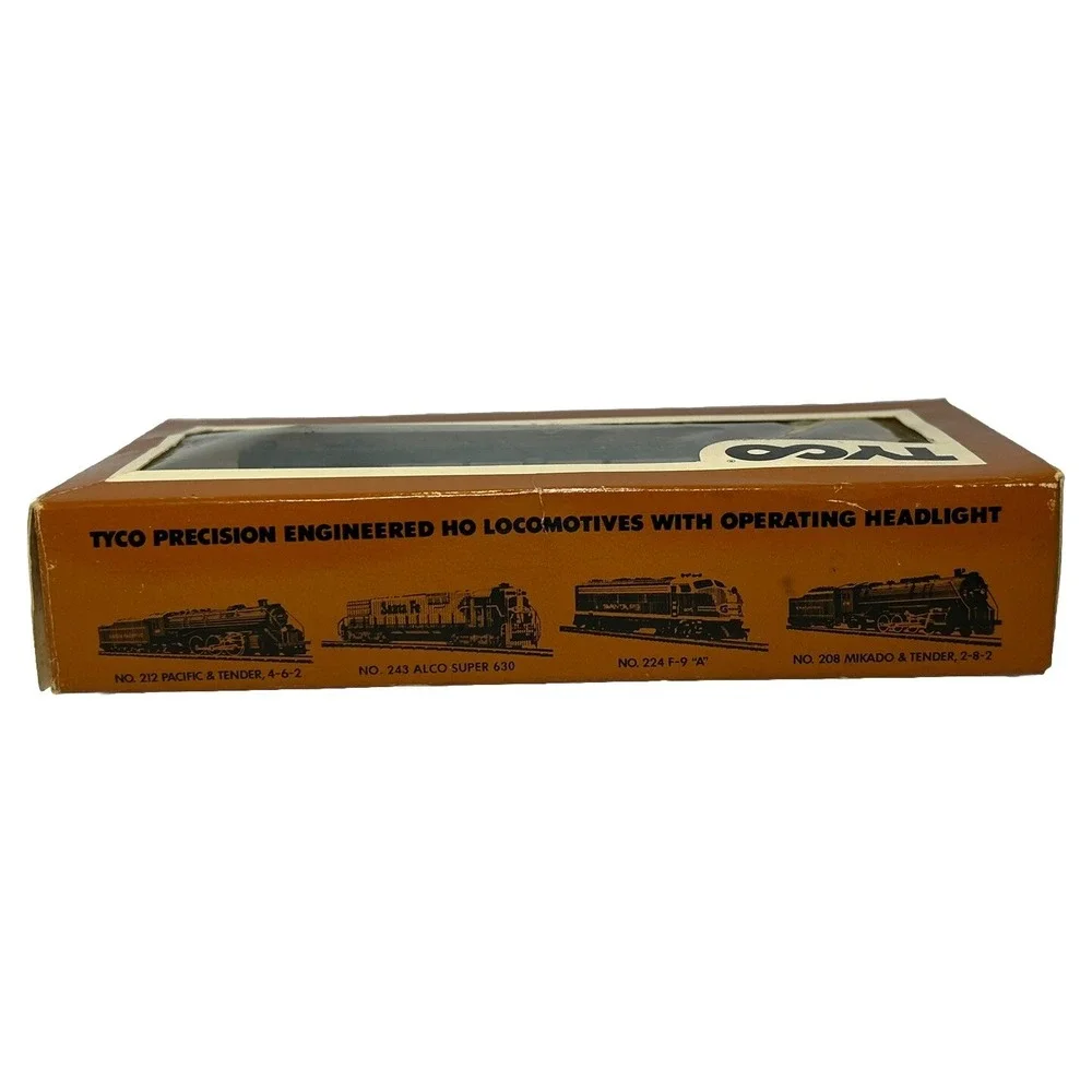 TYCO HO Scale Wesson Pure Vegetable Oil Tank Car GA 9876‎ Blue Green With Box